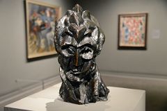Pablo Picasso 1909 Head of A Woman - New York Metropolitan Museum Of Art.jpg